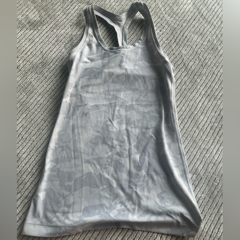 Lululemon camo tanktop